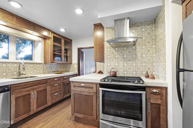 Detail Gallery Image 8 of 23 For 3741 Grand Ave, Ojai,  CA 93023 - 2 Beds | 2/1 Baths