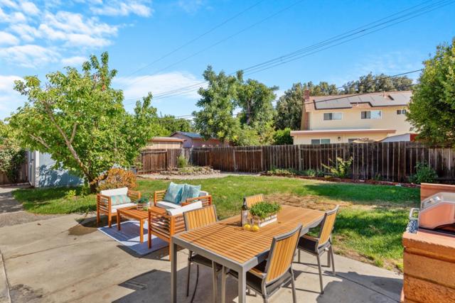 1122 Lancelot Lane, San Jose CA: https://media.crmls.org/mediaz/f27b2974-c9ec-4183-9031-4dceef890514.jpg