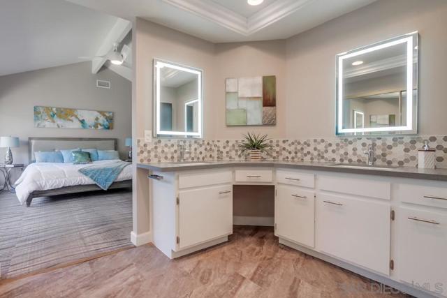 1315 Camino Linda Dr, San Marcos CA: https://media.crmls.org/mediaz/f27bda8d-6f60-46cc-bfff-1c5e98783b30.jpg