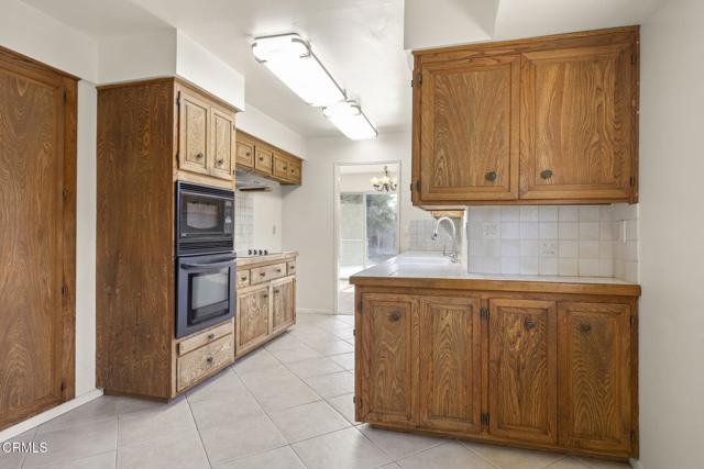 1138 Lantana Street, Camarillo CA: https://media.crmls.org/mediaz/f27c78c8-be8d-4a40-9a63-cfcf6222c487.jpg