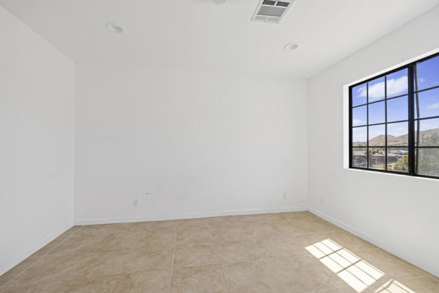 55710 Free Gold Dr Drive, Yucca Valley CA: https://media.crmls.org/mediaz/f27d6bc9-0fa3-4b54-8ba0-340fd4de77d2.jpg