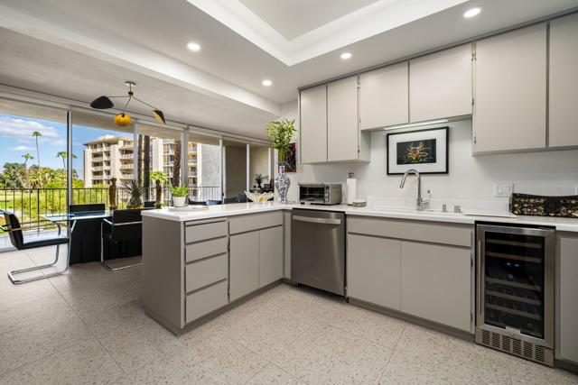 899 Island Drive #304, Rancho Mirage, CA 92270