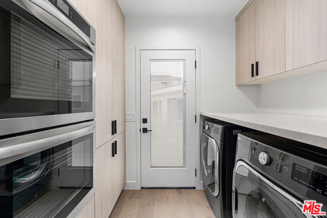 1901 S Point View Street, Los Angeles CA: https://media.crmls.org/mediaz/f27f5216-8964-4097-895c-f6372cac635e.jpg