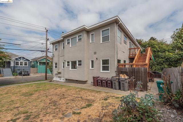 Image 36 of 46 For 707 Aileen St