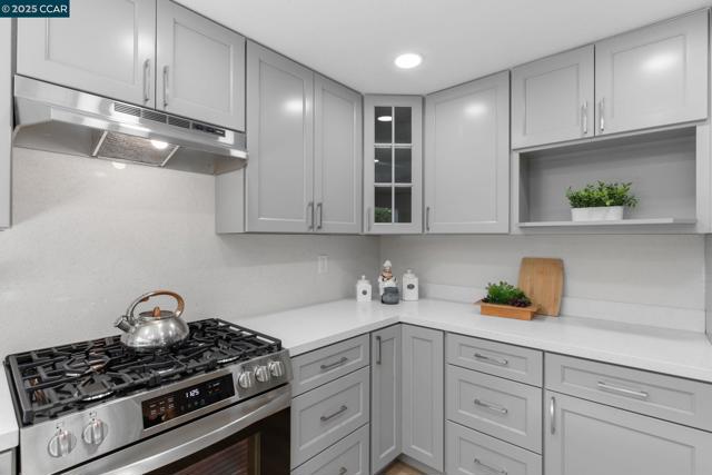 4360 Peregrine Way, Fremont CA: https://media.crmls.org/mediaz/f2814e42-1aa6-4cfc-88c8-017c728e7fd8.jpg