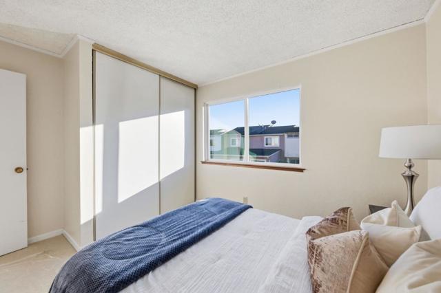 55 Saint James Court, Daly City CA: https://media.crmls.org/mediaz/f2833dc7-82c3-4425-9f4f-0708df864233.jpg