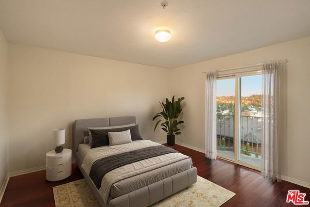 2447 Norwalk Avenue, Los Angeles CA: https://media.crmls.org/mediaz/f284143a-ae5f-41f6-afc6-31775605d984.jpg