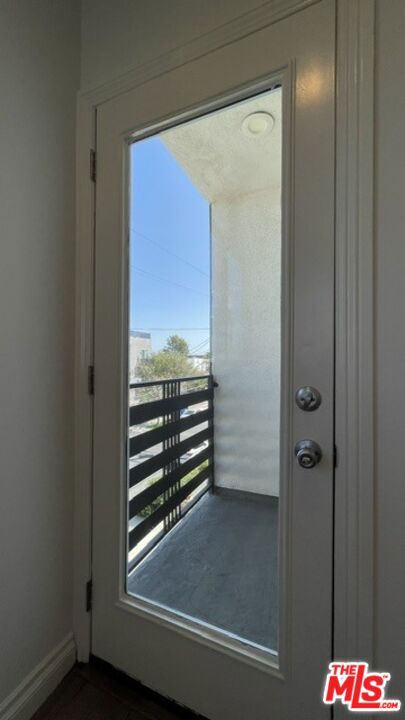 5733 Fulcher Avenue photo 72