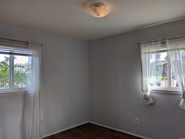 Image 13 of 19 For 4135 Hill Street
