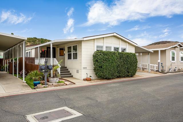 13313 Casa Vista St, Poway, California 92064, 2 Bedrooms Bedrooms, ,2 BathroomsBathrooms,Residential,For Sale,Casa Vista St,240025152SD