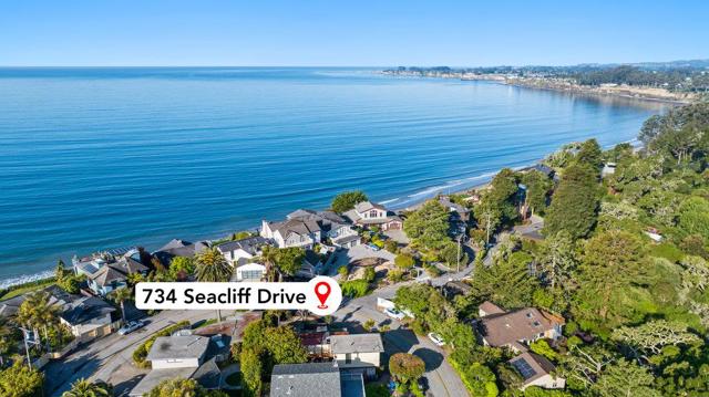 734 Seacliff Drive, Aptos CA: https://media.crmls.org/mediaz/f286d42d-7cd6-42a0-afdc-ff71ea2fe0a1.jpg