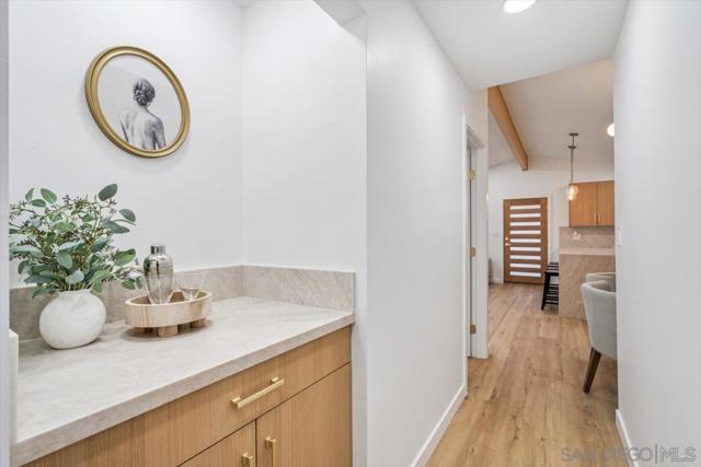 3161 Skipper St, San Diego CA: https://media.crmls.org/mediaz/f286e85d-325a-4294-b60a-291dd3613cbe.jpg