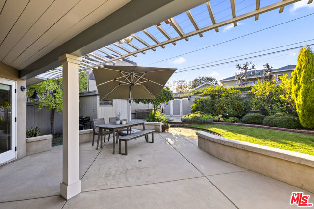 505 Panama Avenue, Long Beach CA: https://media.crmls.org/mediaz/f2870372-1a7f-45e4-9b24-bab3c90dd31d.jpg