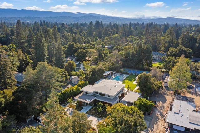 88 Tuscaloosa Avenue, Atherton CA: https://media.crmls.org/mediaz/f287050b-6937-443a-830e-bae457330928.jpg