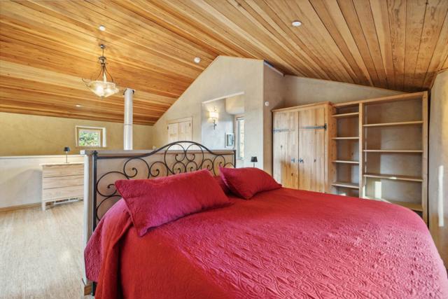18010 Moonrise Road, Boulder Creek CA: https://media.crmls.org/mediaz/f287349d-32e7-4c76-86f5-f77864efa287.jpg