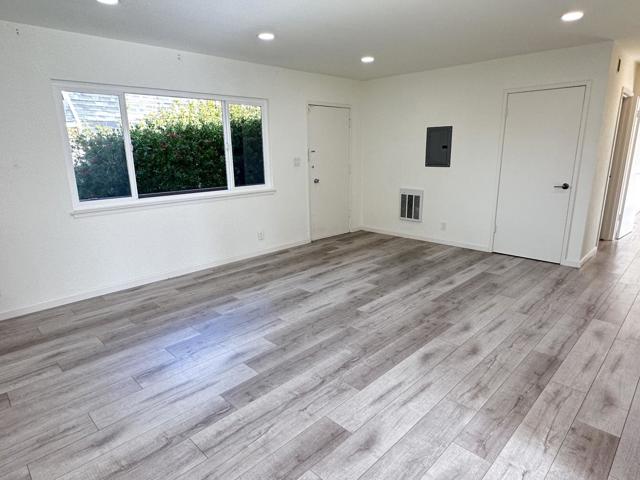 Image 14 of 21 For 1518 Bonita Avenue