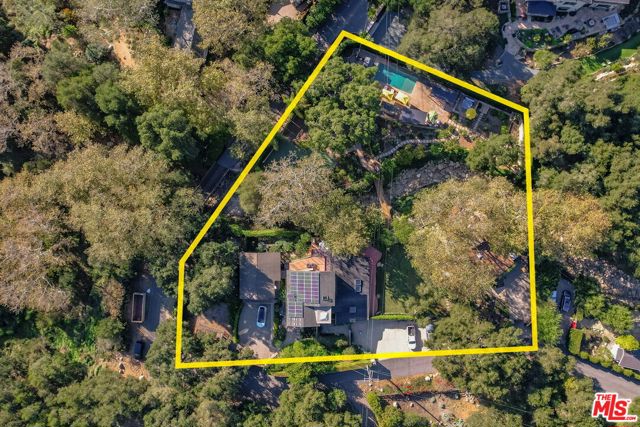 2934 Torito Road, Santa Barbara CA: https://media.crmls.org/mediaz/f287c077-74f2-405e-8b42-b29958574316.jpg