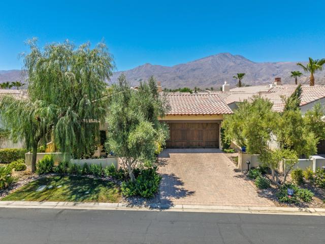 81639 Andalusia, La Quinta CA: https://media.crmls.org/mediaz/f2880e9d-a573-42da-a09c-94fe5fbdc700.jpg