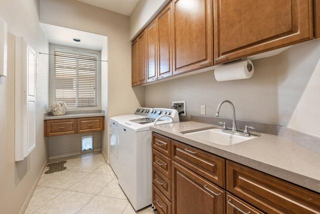 44476 Hazel Canyon Lane, Palm Desert CA: https://media.crmls.org/mediaz/f28817d7-23d6-40a5-aa87-e533b7d0693c.jpg