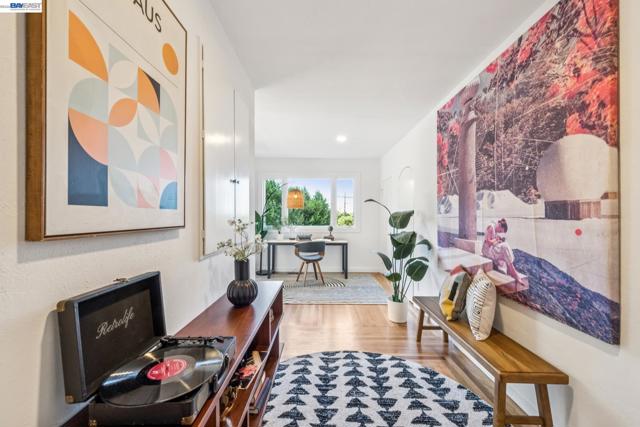 Image 24 of 60 For 491 Vincente Avenue