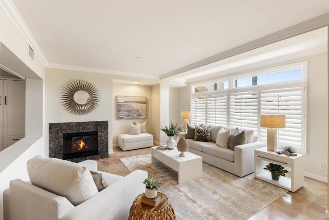 5470 La Jolla Boulevard, La Jolla CA: https://media.crmls.org/mediaz/f28b3063-6b45-4d01-a90f-68990bedaa0e.jpg