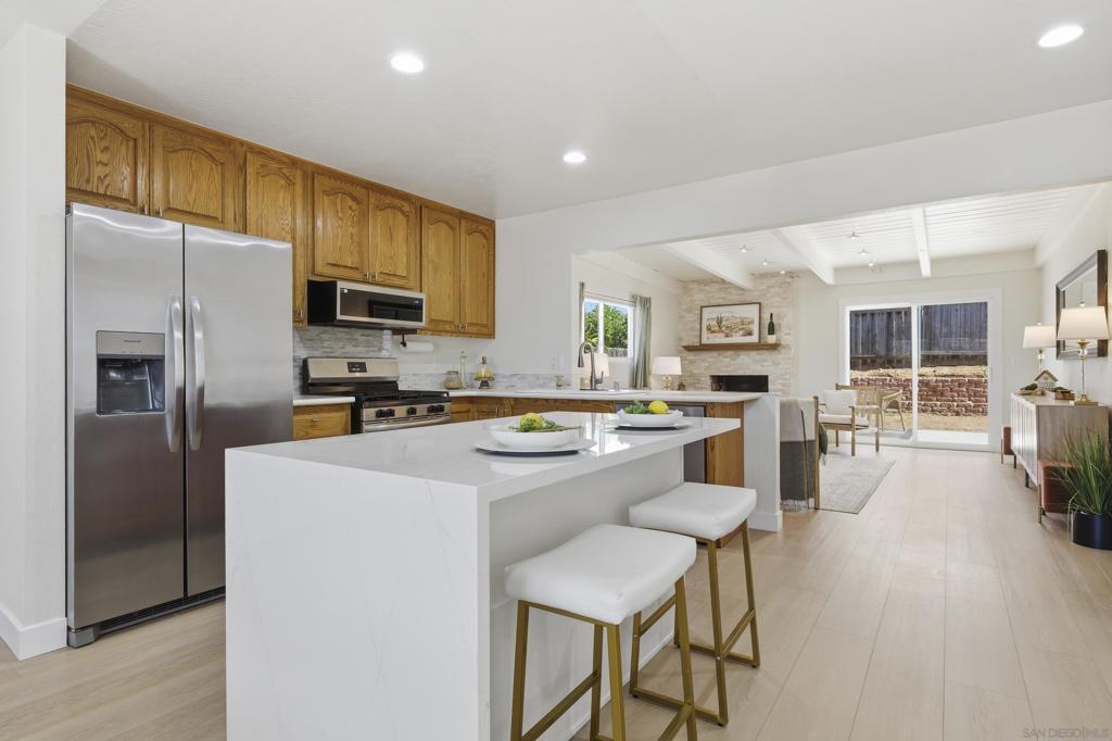 8595 Flanders Dr - photo 3