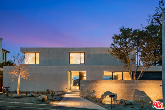 1448 STRADELLA Road, Los Angeles CA: https://media.crmls.org/mediaz/f28ccb39-454e-4b84-aac1-4b576f13f10a.jpg