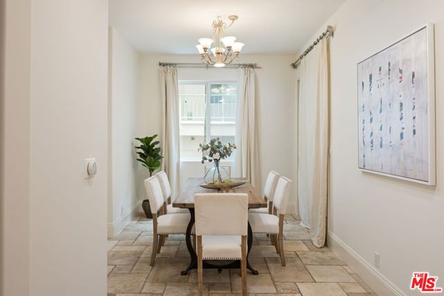16123 West Sunset Boulevard, 12 photo 9
