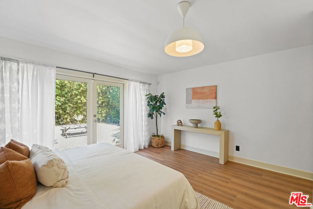 2843 Virginia Road, Los Angeles CA: https://media.crmls.org/mediaz/f28d204e-1b60-46f9-9edd-e923eb65c3be.jpg