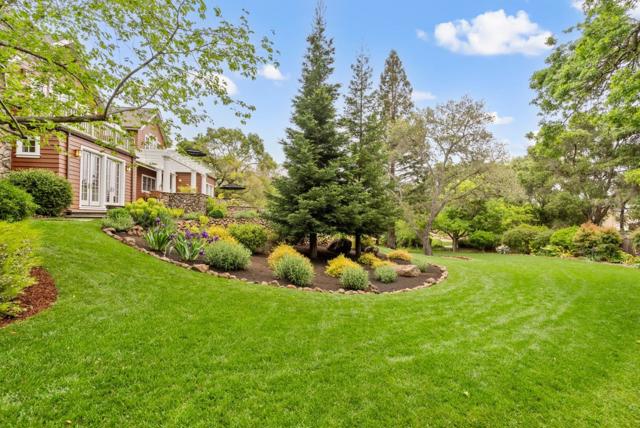 20470 Montalvo Heights Drive, Saratoga CA: https://media.crmls.org/mediaz/f28d35b4-3280-40d2-aab6-a67cd42b9d0e.jpg