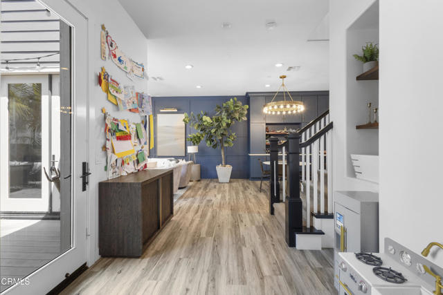 4173 Caribbean Street, Oxnard CA: https://media.crmls.org/mediaz/f28d49a5-fdbd-4848-9942-32c2eda37299.jpg