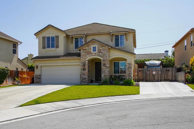 1251 Mulberry Street, Hollister CA: https://media.crmls.org/mediaz/f28de563-f038-4c56-9eb1-3f6b8793a731.jpg