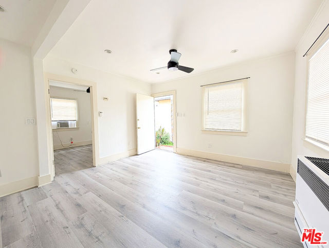 1857 7TH Street, Santa Monica CA: https://media.crmls.org/mediaz/f28ed610-3ba5-4cdb-97e4-9a28f15e5634.jpg