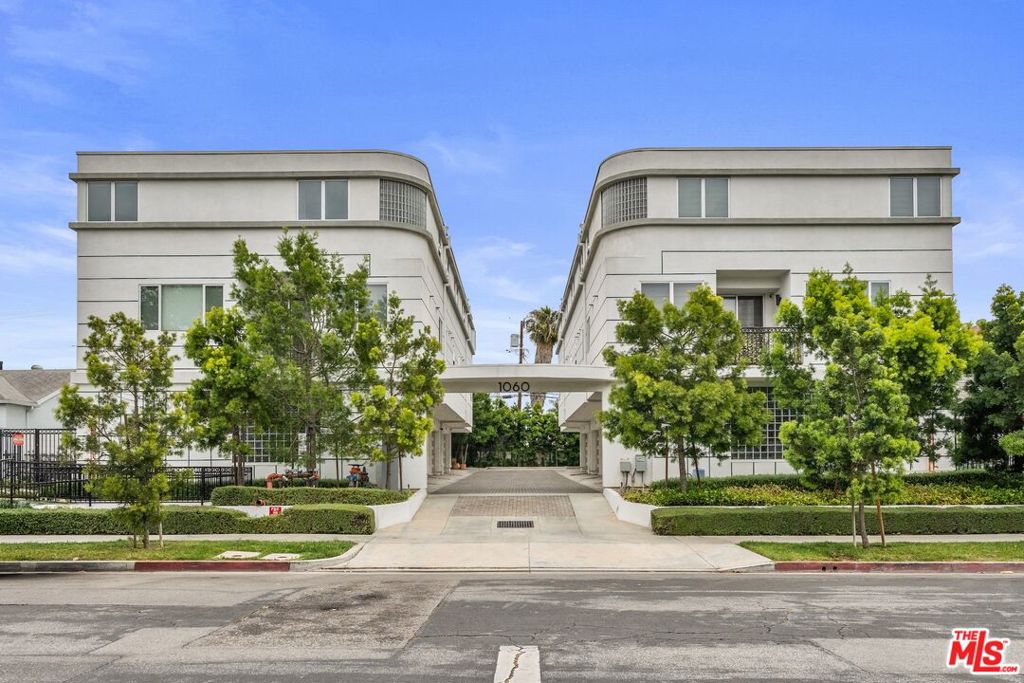 1060 S Bronson Avenue #1