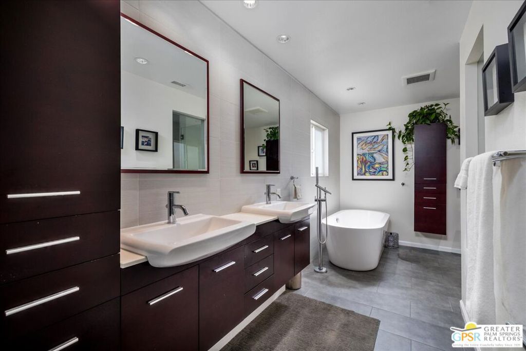 MLS #25573353PS img 25