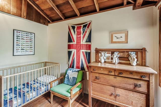 855 Dearborn Park Road, Pescadero CA: https://media.crmls.org/mediaz/f28f6d68-a13b-4ce2-802c-76f72c29a276.jpg