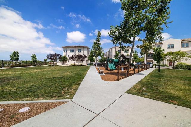 5241 Rockfish Lane, San Diego CA: https://media.crmls.org/mediaz/f290013b-8a63-4213-8652-25639741eeb1.jpg