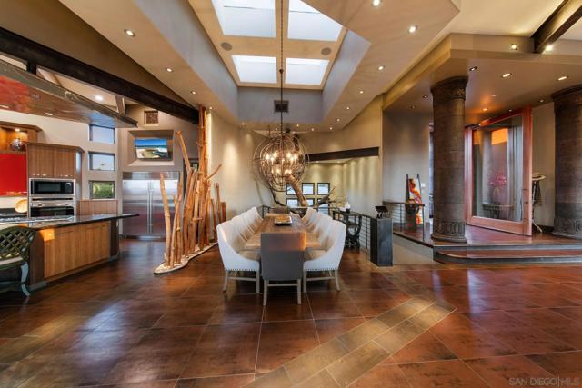 19210 Highland Hills Dr, Ramona CA: https://media.crmls.org/mediaz/f2904d8f-f310-4e9c-9401-a8e4e63abef3.jpg