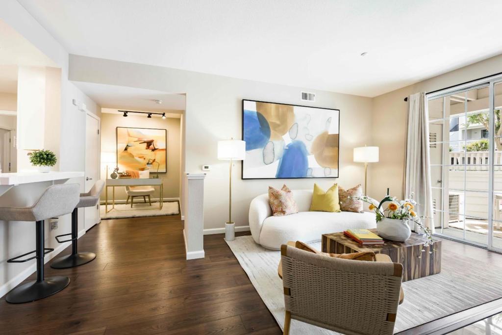605 Arcadia Terrace #104