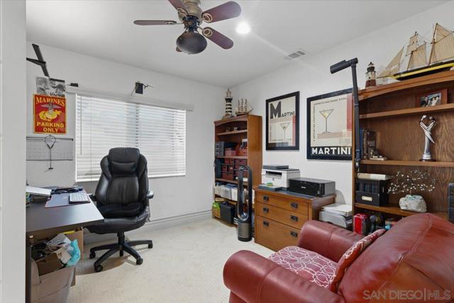 1528 Hendrix Pl, Chula Vista CA: https://media.crmls.org/mediaz/f2917b04-82b3-4fdc-8c19-b0a4aaeb82d7.jpg