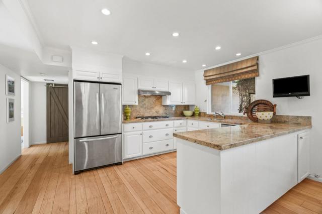 1454 Kyle Court, Sunnyvale CA: https://media.crmls.org/mediaz/f2927fd6-9ae2-47c5-b7c3-ec7c53ff7715.jpg