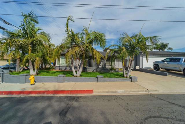 4875 77 Normandie, La Mesa CA: https://media.crmls.org/mediaz/f2934d3f-f500-4e40-a4d9-9c3efd87193e.jpg