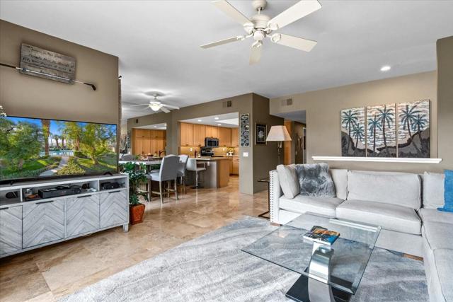 55331 Winged Foot, La Quinta CA: https://media.crmls.org/mediaz/f29399d2-af75-41d3-b7ef-32c45c933171.jpg