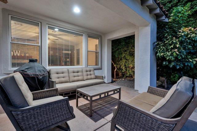 80579 Plum Lane, Indio CA: https://media.crmls.org/mediaz/f293cd9e-8800-46fb-b663-38e2d5f4592e.jpg