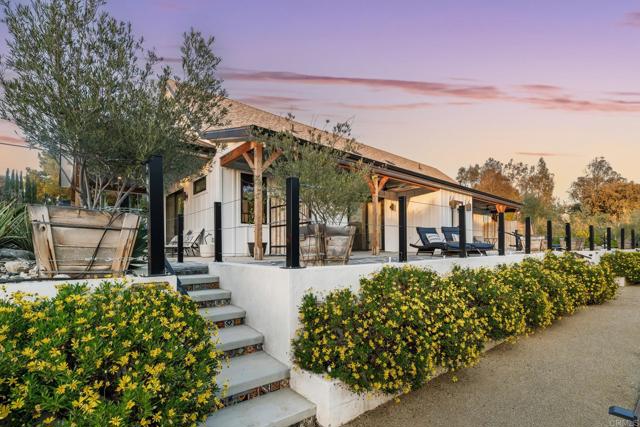 35715 Calle Nopal, Temecula CA: https://media.crmls.org/mediaz/f294fd0e-6652-479d-bcfc-7c5f49dcfbc5.jpg