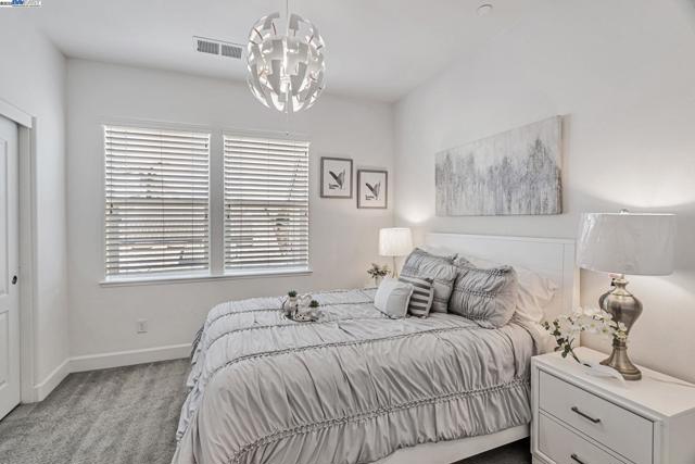 705 Cannery Pl, San Jose CA: https://media.crmls.org/mediaz/f294fd36-0e48-4c43-aed9-06b96ae459d2.jpg