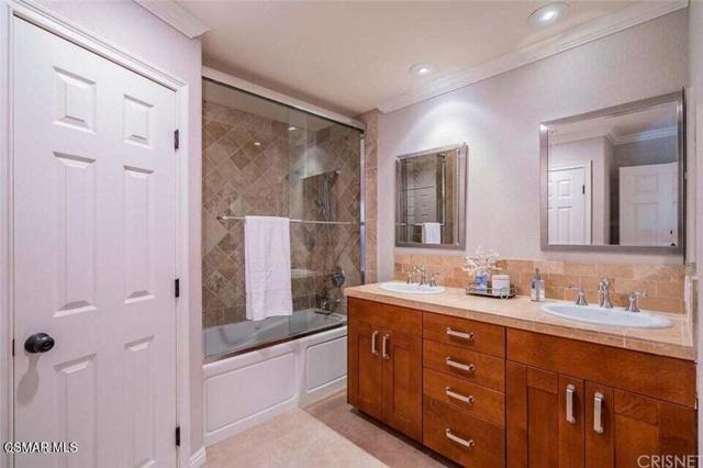 404 Via Colinas, Westlake Village CA: https://media.crmls.org/mediaz/f295670c-acb7-4895-813a-fe7c30f9d549.jpg