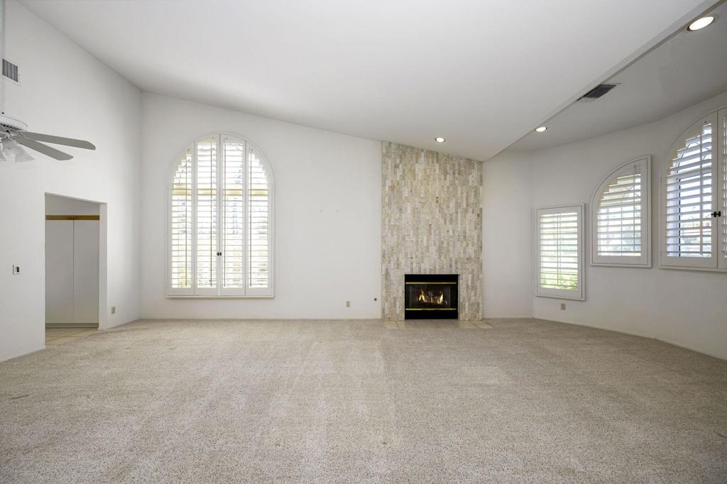 MLS #219136294DA image #4