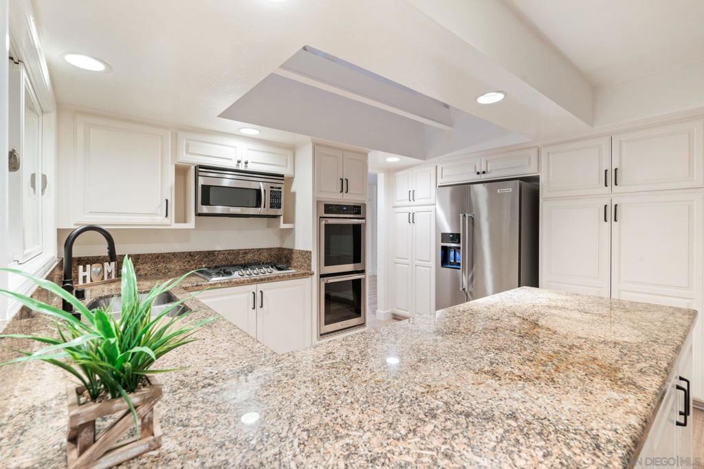 MLS #250043098SD image #25