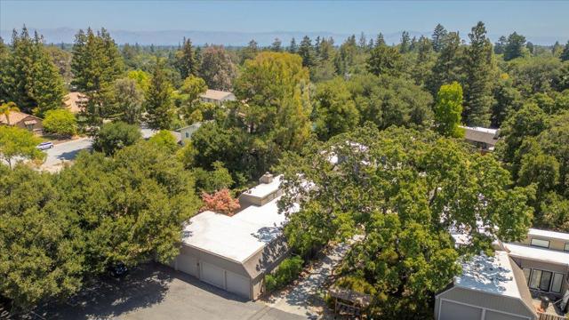 56 Citation Drive, Los Altos CA: https://media.crmls.org/mediaz/f29704c2-29a9-4847-b6f3-bc1f3b6b833f.jpg